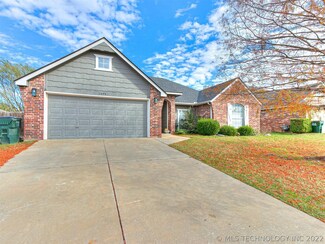 10763 E 121st St N, Collinsville, OK 74021