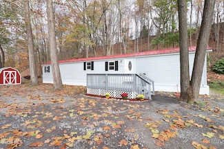 1061 Muriel Peterson Dr, Duanesburg, NY 12056