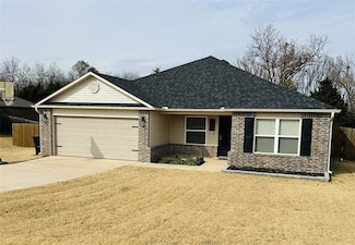 5668 Bent Creek Rd, Shawnee, OK 74804