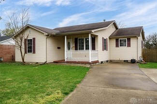 1560 Windemere Dr, Dayton, OH 45429