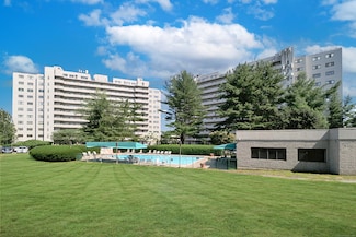 3200 Park Ave Unit 6A2, Bridgeport, CT 06604
