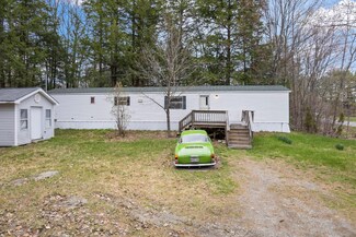 89 Marston Rd, Gardiner, ME 04345
