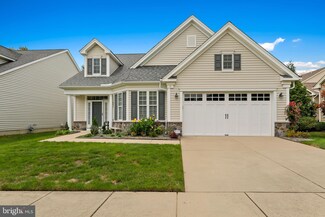 4 Derby Ct, Medford, NJ 08055