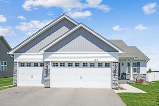 1241 136th St W, Rosemount, MN 55068