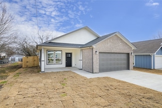 107 S Fir St, Celeste, TX 75423