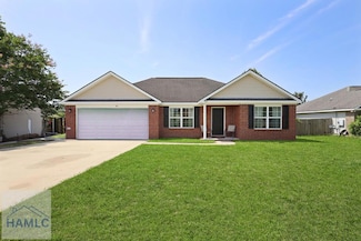 413 E Banks St, Glennville, GA 30427