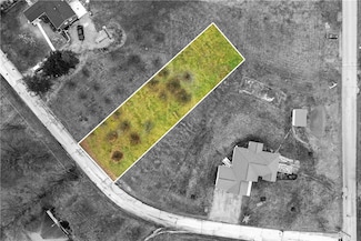 15 Little League Dr, Beaver Falls, PA 15010