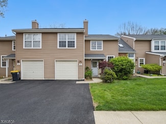 33 Avebury Place, Somerset, NJ 08873