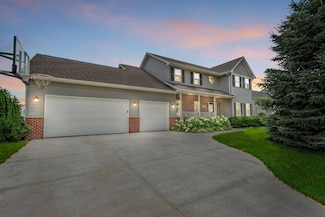 4475 W Fieldwood Ln, Appleton, WI 54913