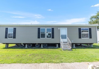 145 Minnow Dr, Pawleys Island, SC 29585