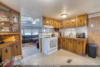 190 W 24th St, Bayonne, NJ 07002