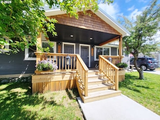 204 N Russell St, Joseph, OR 97846