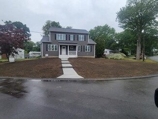 109 Gertrude St, Somerset, MA 02726