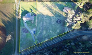 3701 Winona Rd, Grants Pass, OR 97526