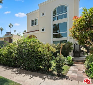 846 21st St Unit 4, Santa Monica, CA 90403