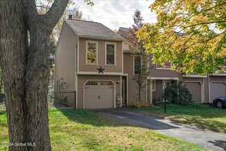 49 Carriage Rd, Clifton Park, NY 12065