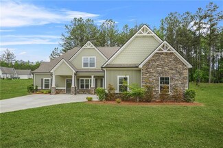 100 Nemoura Ct, Fairburn, GA 30213