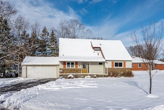 60 Spruce St, Mountain Top, PA 18707