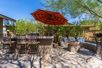 2909 E Las Rocas Dr, Phoenix, AZ 85028