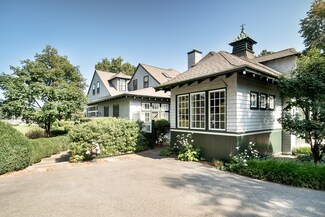 39 Proctor St, Manchester, MA 01944
