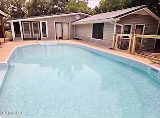 30 30th St, Gulfport, MS 39507