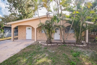 2938 Market St, Fort Myers, FL 33916