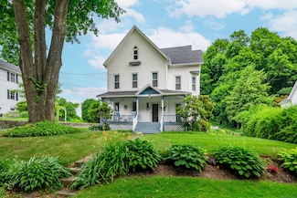 23 Reservoir St Unit 1, Bethel, CT 06801