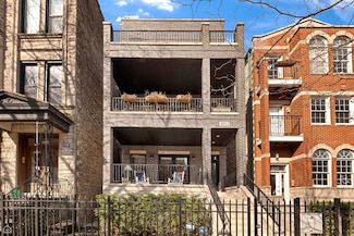 3322 N Kenmore Ave Unit 1, Chicago, IL 60657