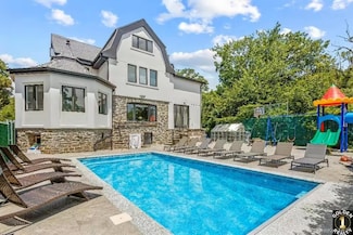 115-18 Mayfair Rd, Jamaica, NY 11418