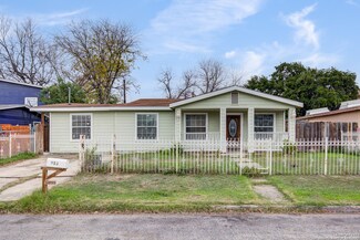 215 Pharis St, San Antonio, TX 78237