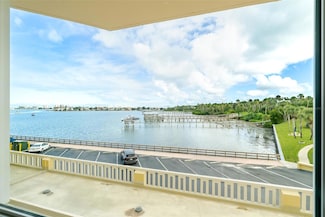 100 Bluff View Dr Unit 212C, Belleair Bluffs, FL 33770