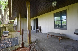 880 W Nicholas St, Carlinville, IL 62626