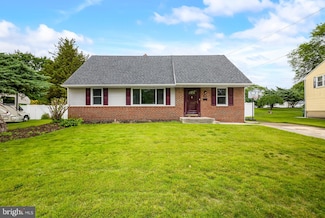 126 Greenwood Rd, Cherry Hill, NJ 08034