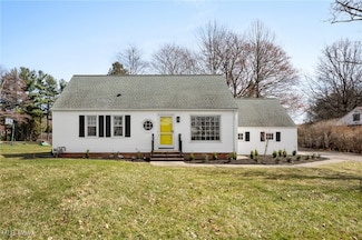 5205 Harper Rd, Solon, OH 44139