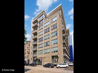 770 W Gladys Ave Unit 308, Chicago, IL 60661