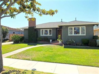 3923 Lemon Ave, Long Beach, CA 90807