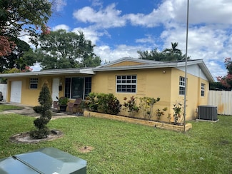 621 SW 68th Ave, Pembroke Pines, FL 33023