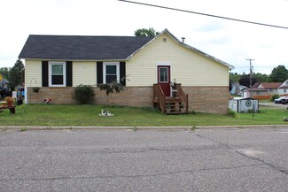 1102 Pinos St, Rhinelander, WI 54501