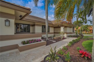 2021 SW 97th Ln, Davie, FL 33324