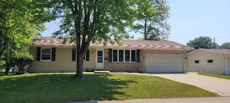 3112 18th St, Menominee, MI 49858