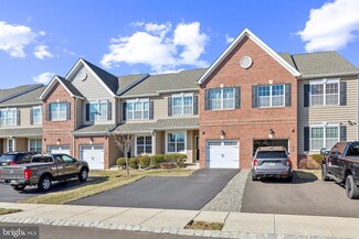 116 Saddlebrook Dr, Bensalem, PA 19020