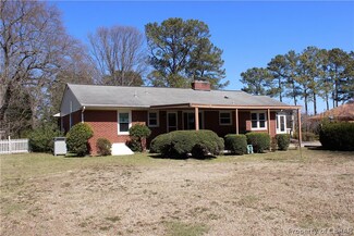 1713 Duck Haven Rd, Gloucester Point, VA 23062