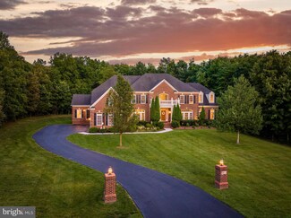 42573 Iron Bit Place, Chantilly, VA 20152