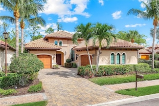 6419 Vivaldi Ct, Naples, FL 34113