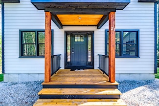 21 Cobblestone Farm Rd, Bethel, ME 04217