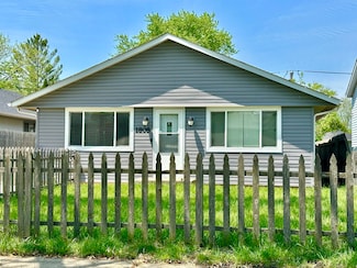 1808 Jethro Ave, Zion, IL 60099