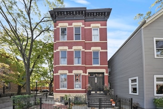 1900 N Bissell St, Chicago, IL 60614