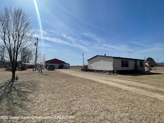 11173 W Bennett Rd, Sumner, MI 48889