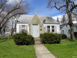 410 W Lusher Ave, Elkhart, IN 46517