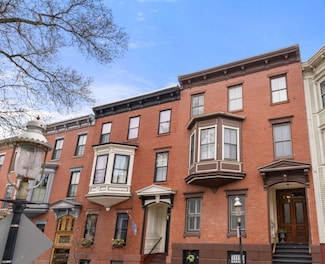 24 Cordis St Unit 2-2, Charlestown, MA 02129
